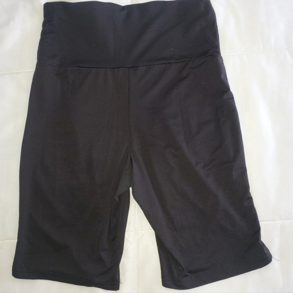 Small Shein Black Biker Shorts - Picture 3 of 4